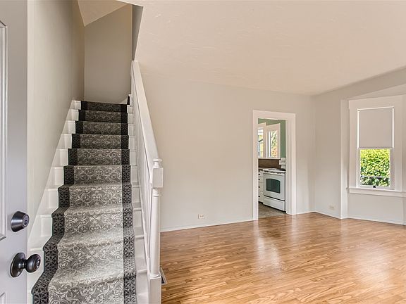 3rd image of 4861 SE 64th Ave