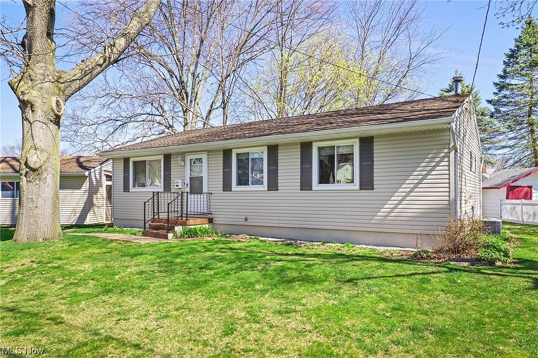 2771 Robindale Ave, Akron, OH 44312 Zillow
