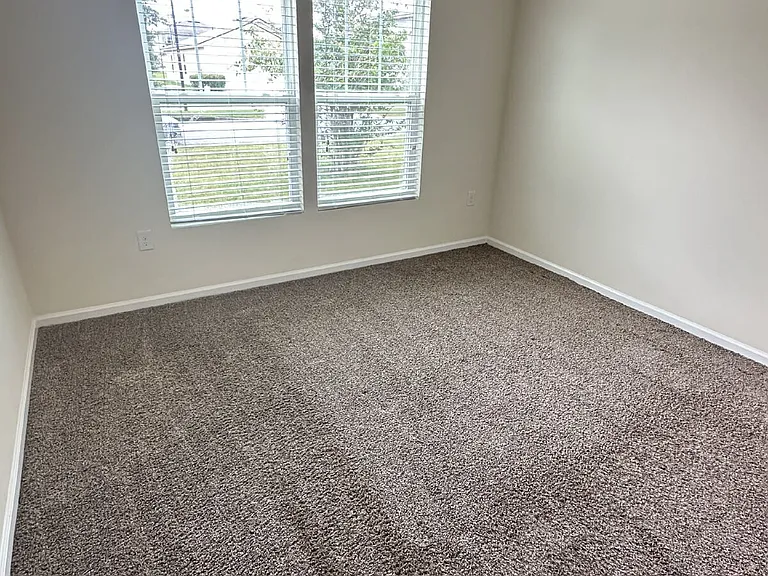 6761 Sandle Dr — Photo 10