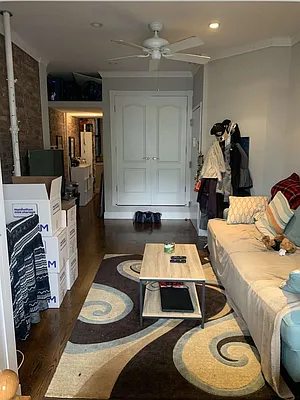 Rented by Compass | media 10