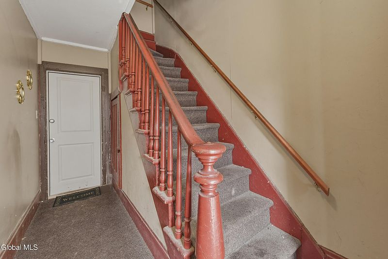 2nd image of 118 Adams Street