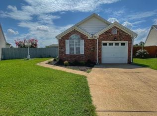 545 Southwind Dr, Hopkinsville, KY 42240
