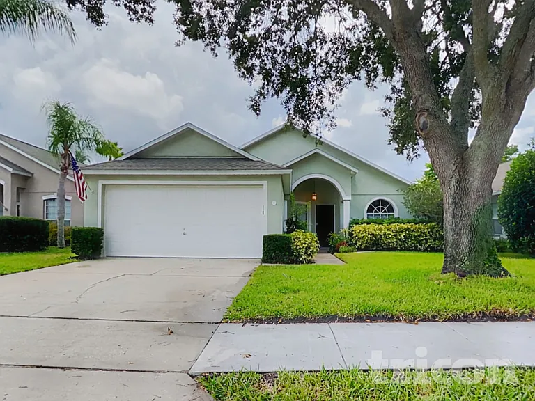 143 Wornall Dr — Photo 2