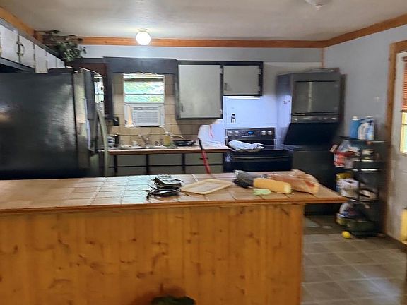 4th image of 106 Hickory Ln