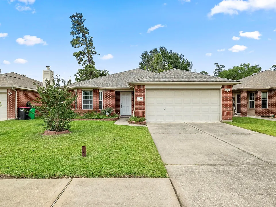 3211 Falcon Trail Dr