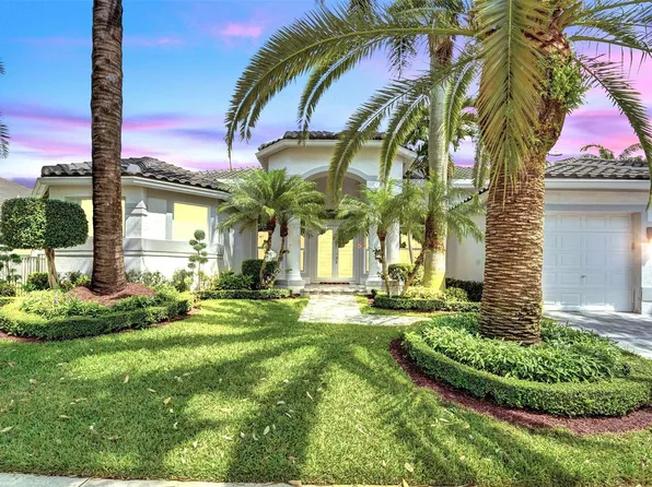 2525 Montclaire Circle, Weston, FL 33327