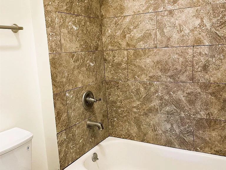 1750 Saint Charles Ave #516 — Photo 9