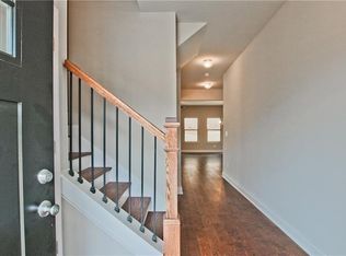 4086 Woodland Park Dr SW, Atlanta, GA 30331