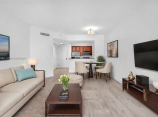3001 NE 185th St APT 122, Aventura, FL 33180