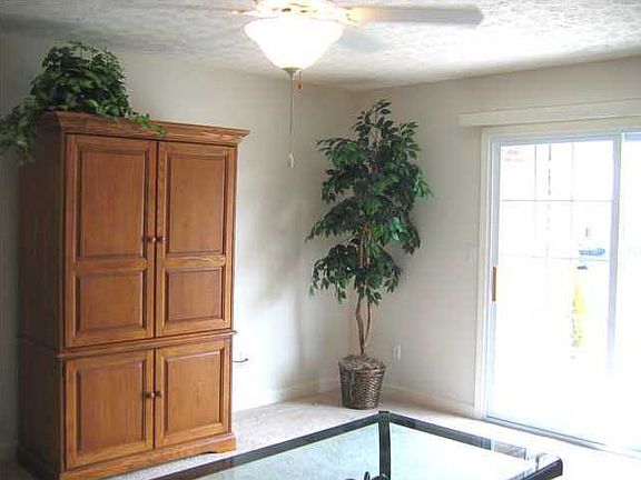 3rd image of 7802 Alfred Schlatter Dr APT 3