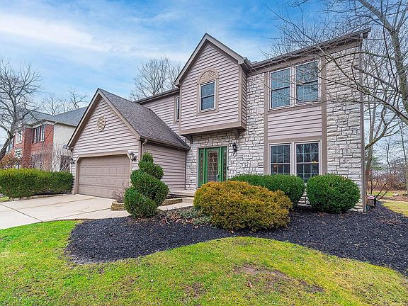 3rd image of 1082 Creswell Cir