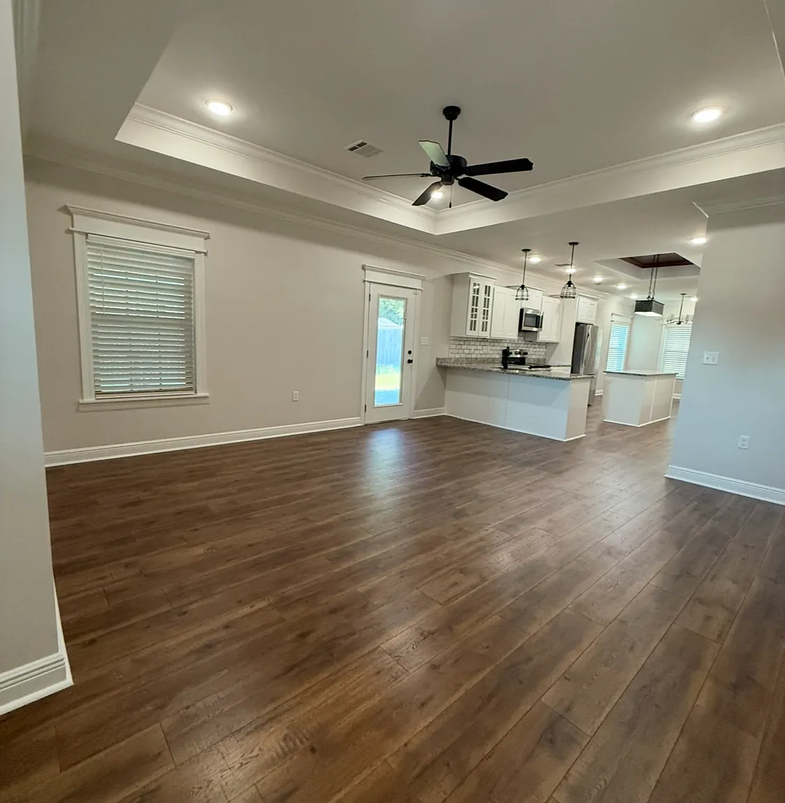 3 bed, 1659 sqft, $2,750 — Photo 2