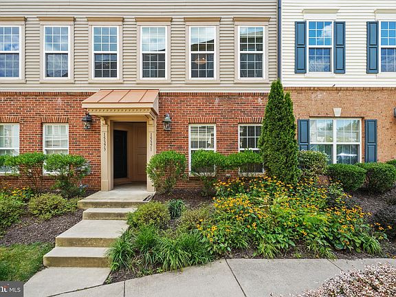 4th image of 15371 Rosemont Manor Dr