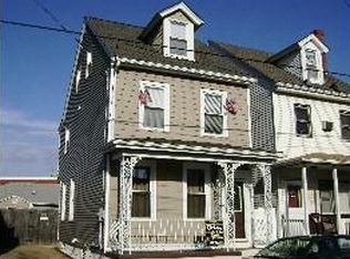 823 Cedar St, Bristol, PA 19007