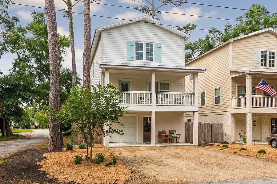 1st image of 328 Palmetto St