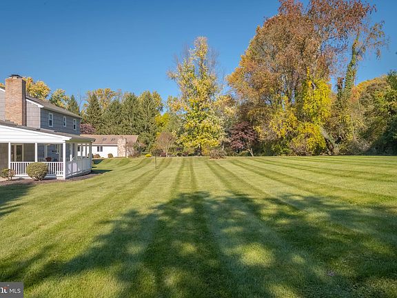 4th image of 2811 College View Dr