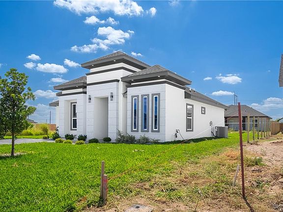 2nd image of 3560 Las Brisas Cir