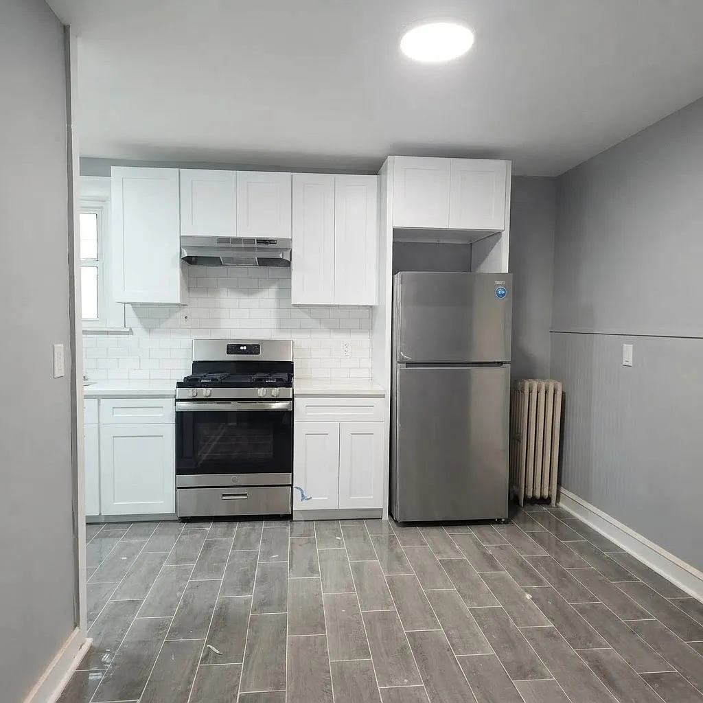 3 bed, 1274 sqft, $2,000 — Photo 1