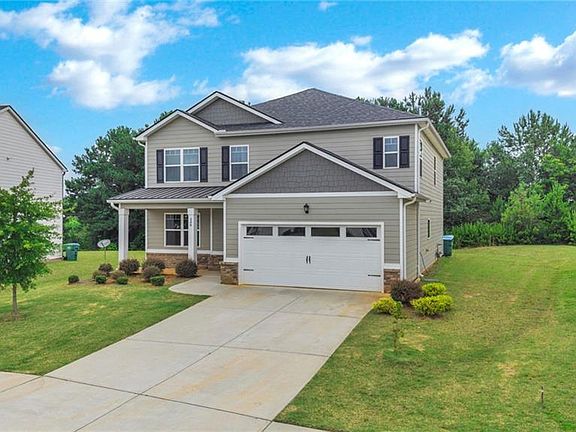 2nd image of 206 Graham Campbell Ln