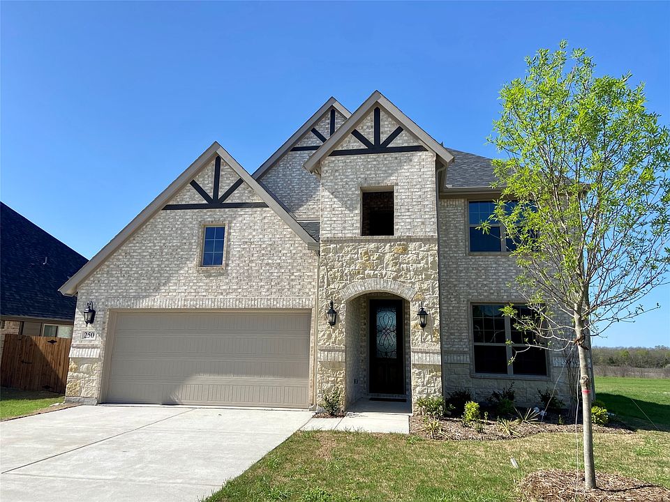 1st image of 250 Devonshire Dr