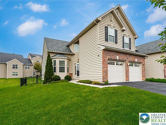 2nd image of 9701 Viceroy Ln