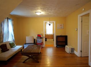 333 Bay View Ave, Cranston, RI 02905