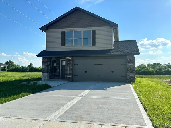 2805 Beth Ann Ct, Pontoon Beach, IL 62040