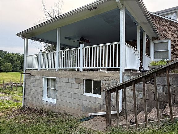 3rd image of 813 New Geneva Rd