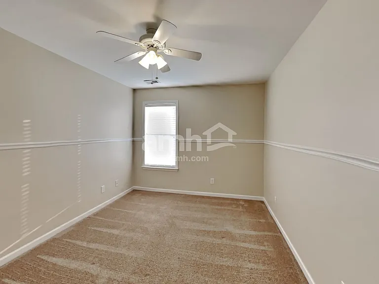 227 Mott Rd — Photo 17