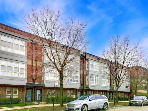 49 E 23rd St, Chicago, IL 60616