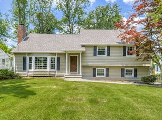 197 White Oak Ridge Rd, Short Hills, NJ 07078