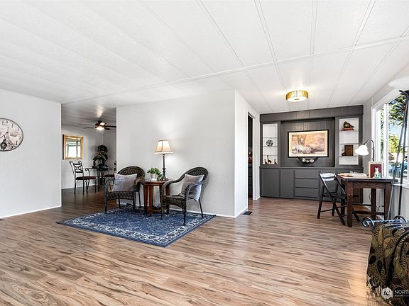3rd image of 5413 Chelan Lane SE