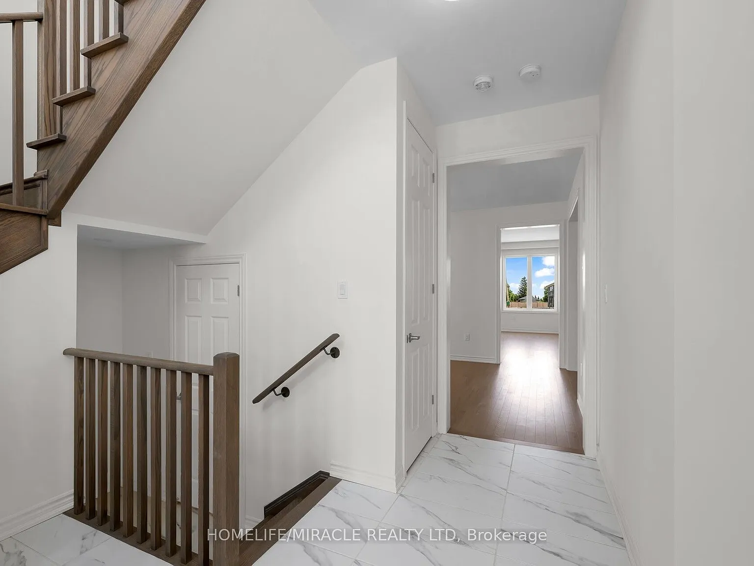 4 bed, $3,400 — Photo 2