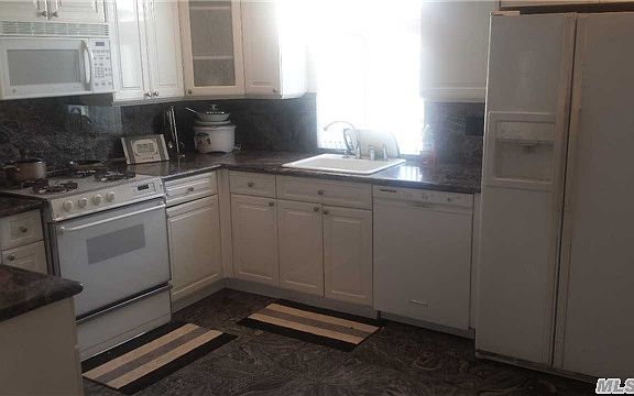 5th image of 15649 85th St