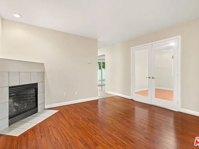 9155 Cedros Ave #1 — Photo 3