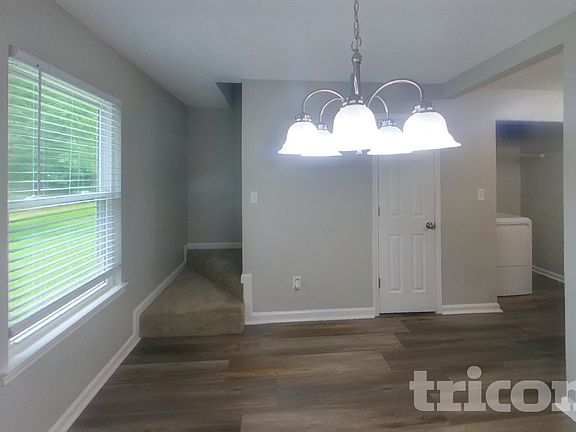 3rd image of 605 Tramore Ct