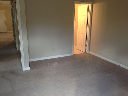 5th image of 2633 S Avalon Dr