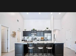 4022 Duncan Ave, Clovis, CA 93619