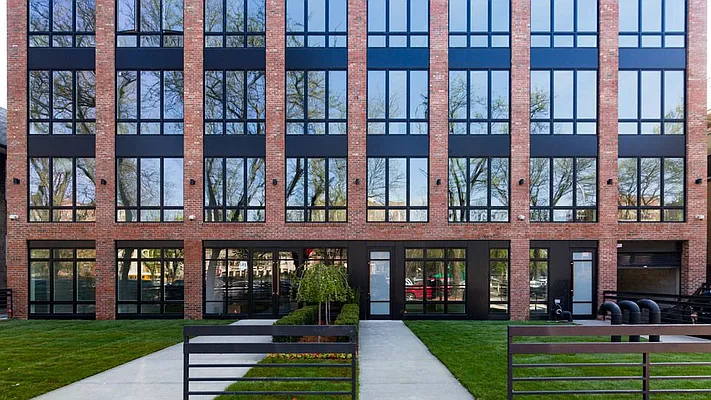 Rented by Nooklyn NYC LLC | media 43