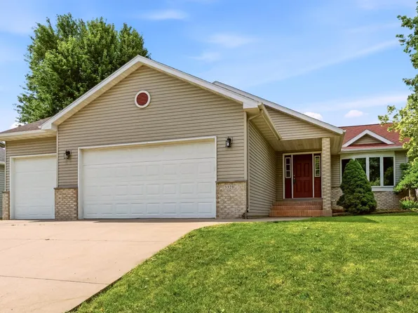 3328 Dorset Ln NW, Rochester, MN 55901