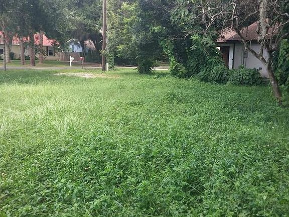 3rd image of 4041 Groveland Ave