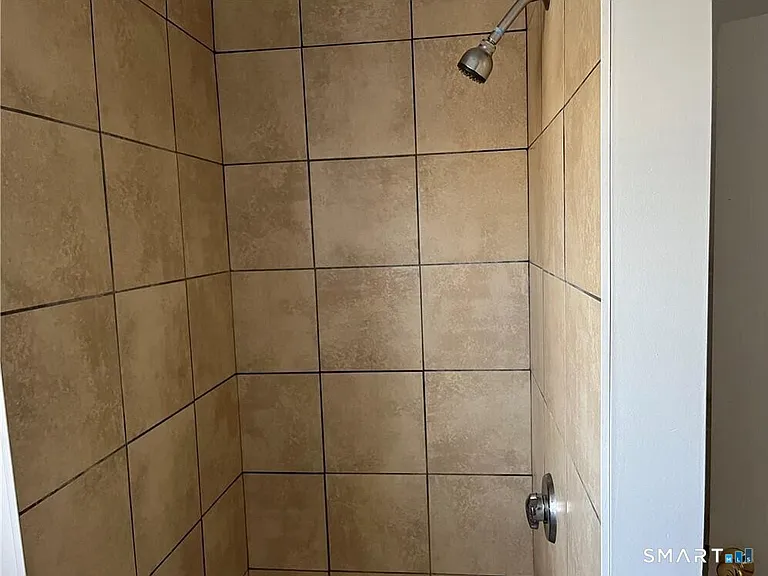 20 Railroad Ave #3 — Photo 6