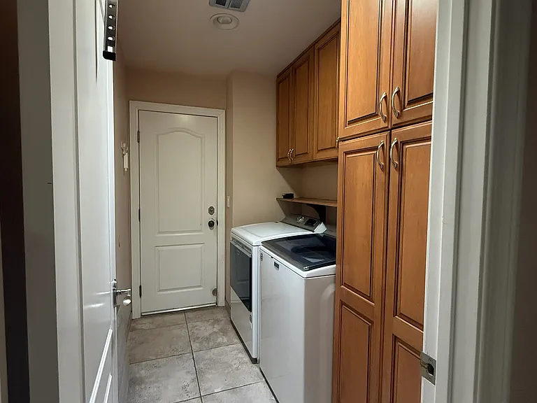 9270 Honeysuckle Ave — Photo 7