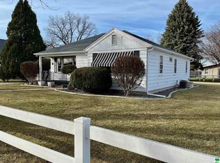 223 E 31st St, South Sioux City, NE 68776