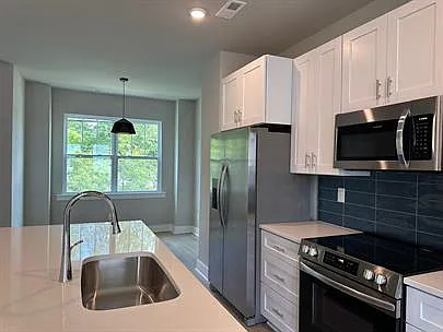 3928 Winterfield Pl — Photo 2