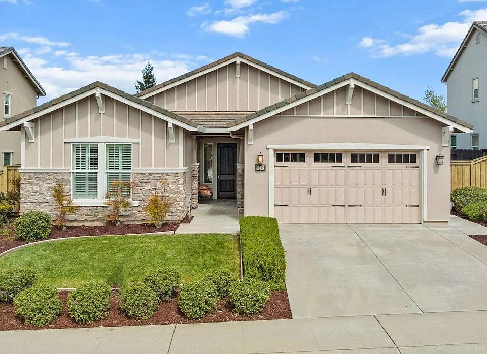 1st image of 2092 Branding Iron Dr