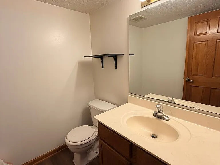 705 Hummingbird Ln — Photo 17