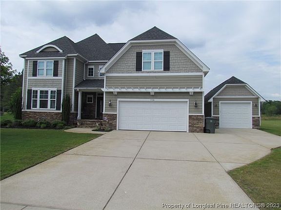 4th image of 3900 Chadbourne Dr