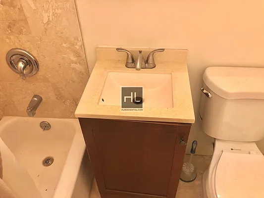 Rented by Highline Residential | media 9