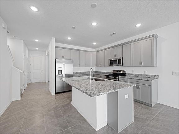 4th image of 15148 Blue Peacock Ln #1